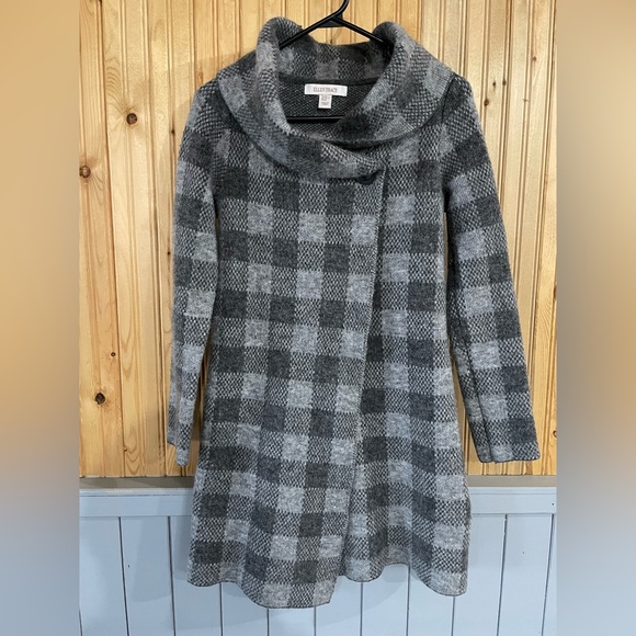 Long gray cardigan. Brand Ellen Tracy. Womens Size XS. - Picture 5 of 6